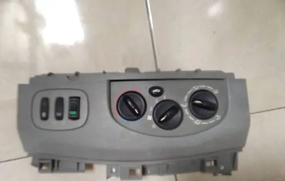 Renault Trafic II (X83) Climate control unit 8200004603 91165788 R6136S440