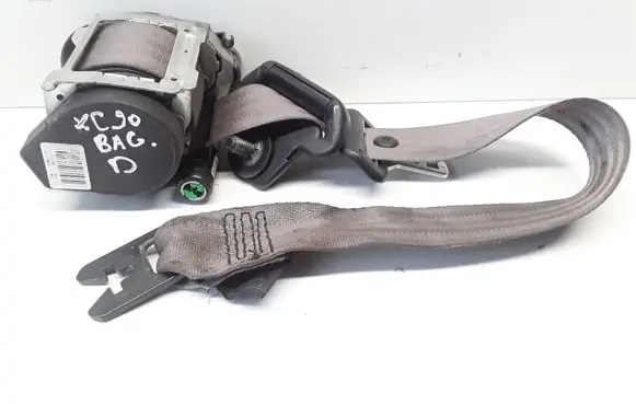 Volvo XC90 Third row seat belt 