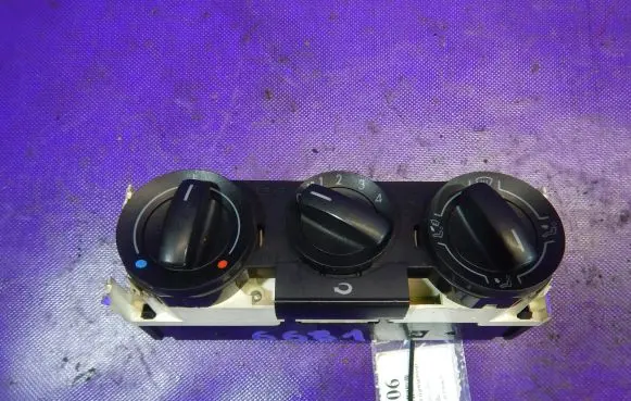Volkswagen Fox Interior fan control switch 6Q0819045AA