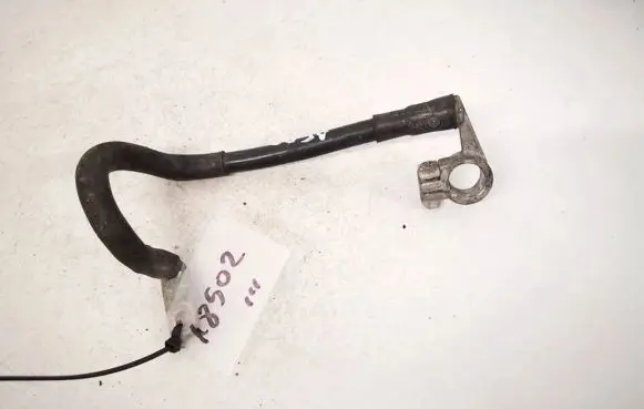 Volkswagen PASSAT B6 Positive cable (battery)