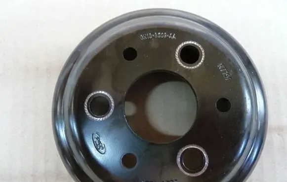 Ford Focus Water pump pulley GN1G-8509-AA-T