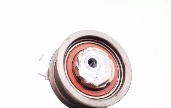 Volkswagen Golf VII Timing belt/chain tensioner 04e109479a