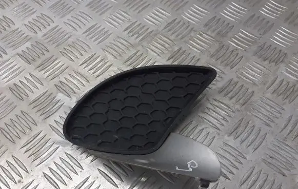 Alfa Romeo 147 Front fog light trim/grill 735289920