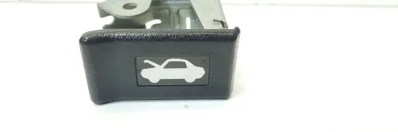 Engine bonnet (hood) release handle