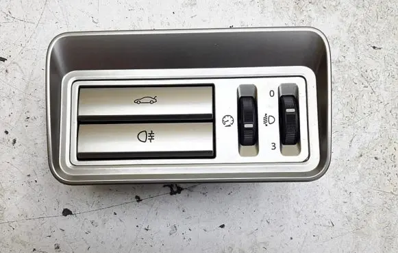 Jaguar XF Tailgate/trunk/boot open switch 8X2311654BC