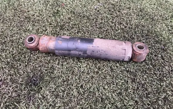 Iveco Daily 4th gen Front shock absorber/damper 504014868 141700131272