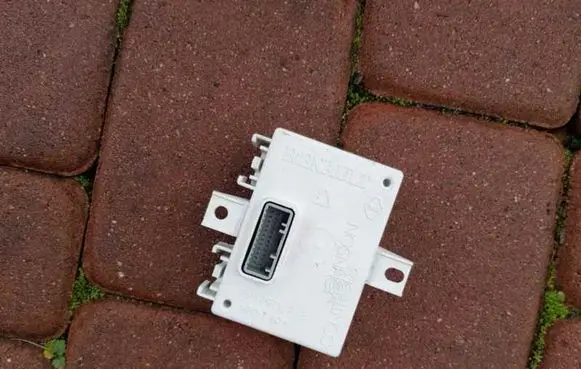 Renault Megane III GPS navigation control unit/module 280380655R