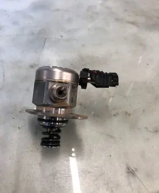 Hyundai Kona II Fuel injection high pressure pump 3532008ha0