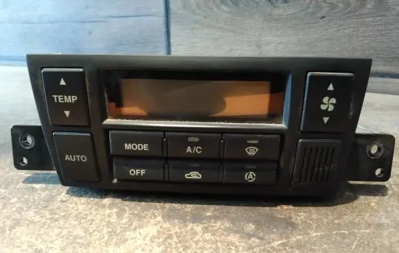 Hyundai Tucson JM Climate control unit AC30061