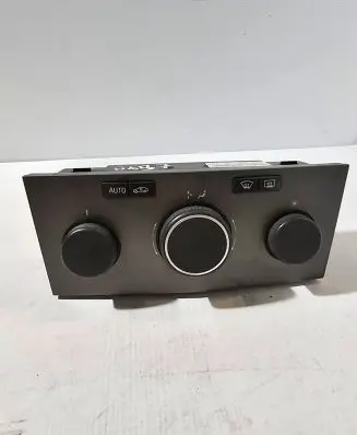 Opel Zafira B Climate control unit 13245114 901512570002