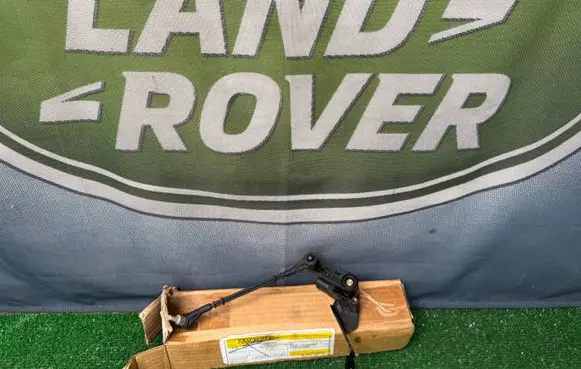 Land Rover Range Rover L460 Type LK Headlight/headlamp level sensor BH42-3C097-AA