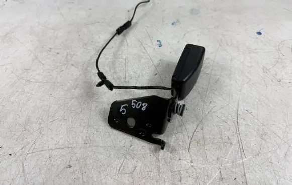 Peugeot 508 Rear seatbelt buckle 6163908