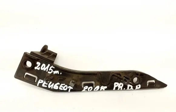 Front bumper mounting bracket