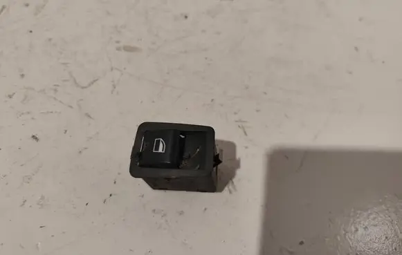BMW 3 E46 Electric window control switch 61318368921 03120400