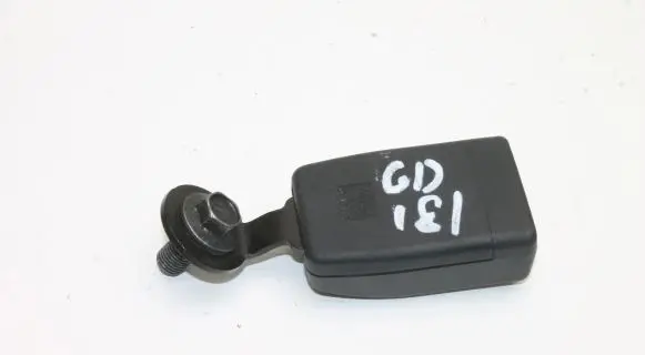 Subaru BRZ Rear seatbelt buckle
