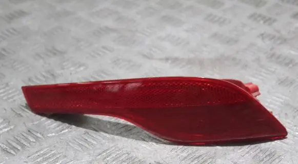 Honda CR-V Rear tail light reflector