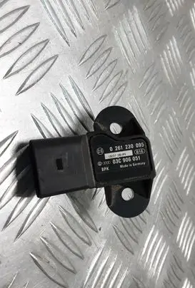 Audi A6 S6 C6 4F Air pressure sensor 0261230095 03C906051