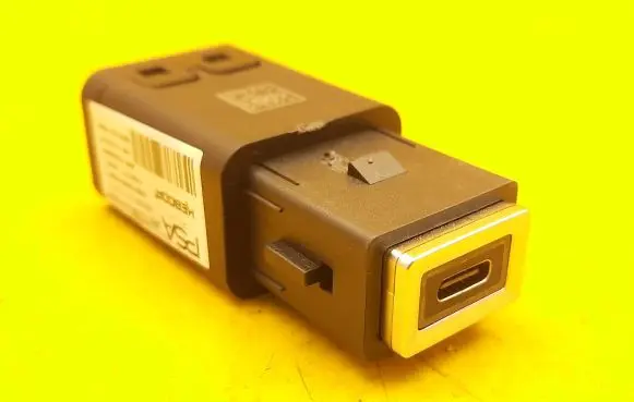 Peugeot 2008 II USB socket connector 98313506VV 10201600036 98380610V