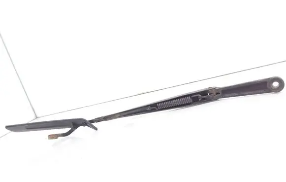 Opel Frontera B Front wiper blade arm 4024J3