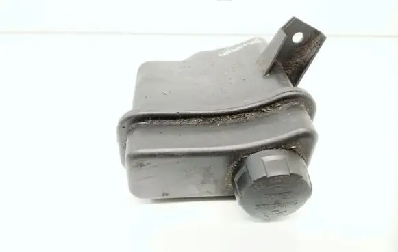 Mitsubishi Space Star Power steering fluid tank/reservoir