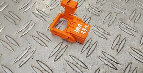 Toyota Yaris XP210 Fuse 2728