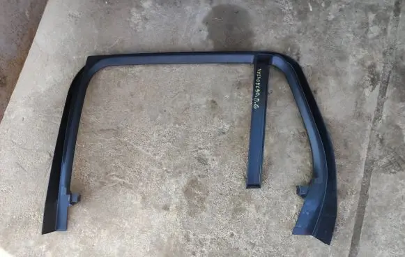 Volvo XC90 Rear door window/glass frame 31393874 31393872
