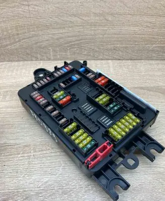 BMW 3 F30 F35 F31 Fuse module 9261110 10688710