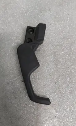 Volkswagen PASSAT B5 Engine bonnet (hood) release handle 3A1823533