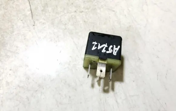 Audi A4 S4 B5 8D Other relay 431951253h