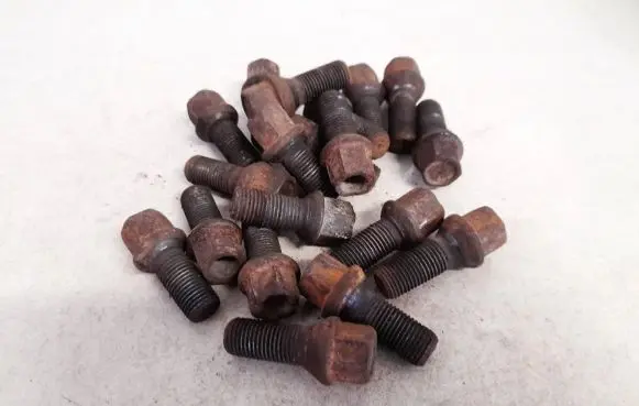 Seat Leon (1M) Nuts/bolts 