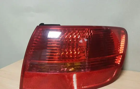 Audi A6 S6 C6 4F Rear/tail lights 4F9945096 89037746