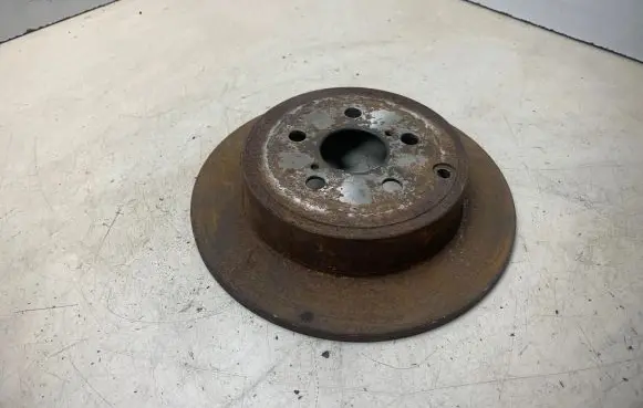 Toyota Avensis T250 Rear brake disc