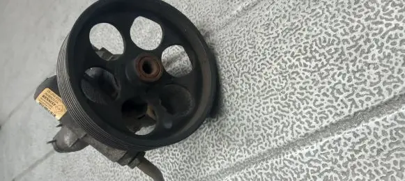Renault Laguna II Power steering pump
