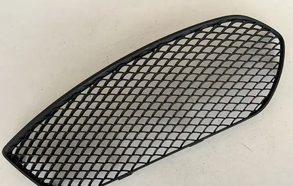 Mercedes-Benz CLA C117 X117 W117 Front bumper lower grill A1178851722