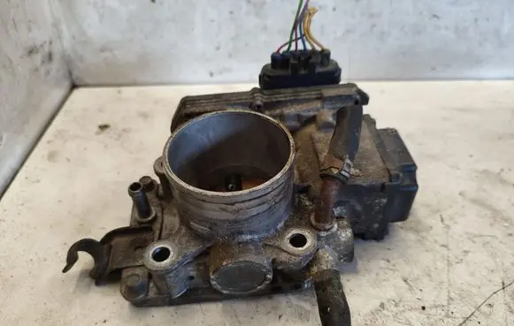 Honda Civic Throttle valve