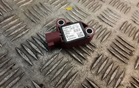 Land Rover Discovery 3 - LR3 Passenger airbag on/off switch YDB000141