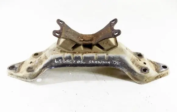 Subaru Legacy Gearbox mounting bracket