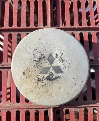 Mitsubishi Mirage V CJO Original wheel cap