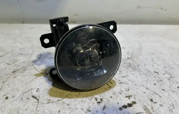 Citroen C4 X Front fog light 89251111 9826960480 F0GK15016