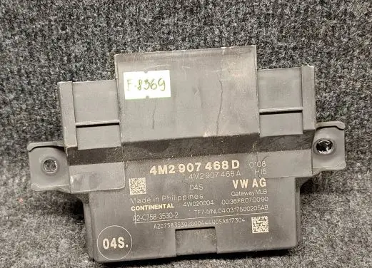 Audi A4 S4 B9 Gateway control module 4M2907468D 4M2907468A