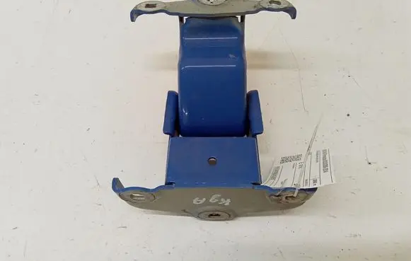 Nissan Primastar Loading door lower hinge 66379