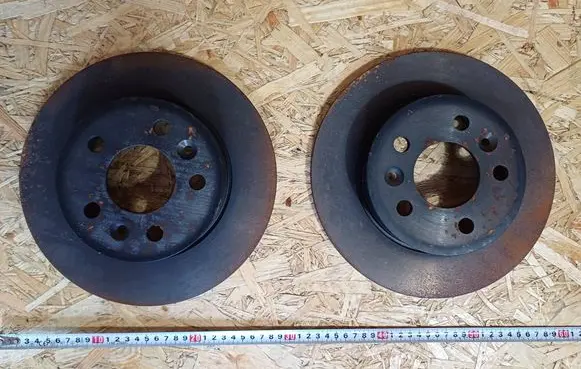 Renault Laguna I Rear brake disc 7701205845