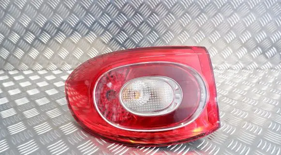 Volkswagen Tiguan Rear/tail lights 5N0945095J