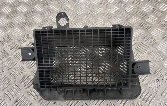 Audi Q5 SQ5 Air intake duct part 80B819904D