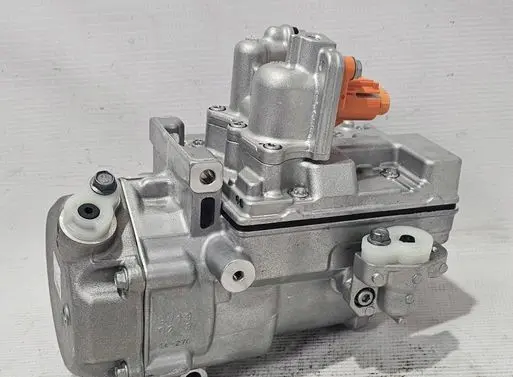 Renault Zoe Air conditioning (A/C) compressor (pump) 926005749R 0422001561 0422001560