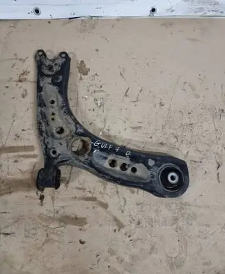 Volkswagen Golf VII Front lower control arm/wishbone 5Q0407152J