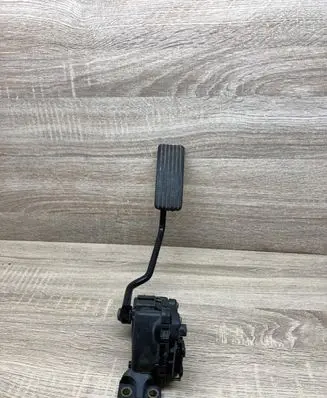 Volvo S40, V40 Accelerator throttle pedal M865642 6PV00830100 90865642