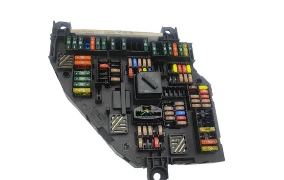 BMW 5 F10 F11 Fuse module 923442401 9234424