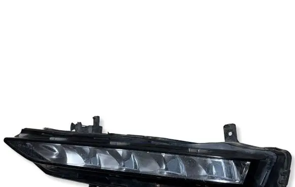 Skoda Superb B8 (3V) Front fog light 3V0941700B 90150337 F0GK18001