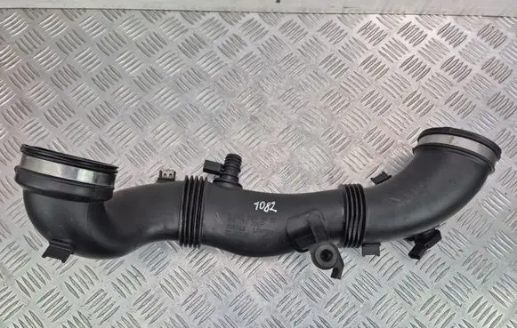 Mercedes-Benz C W205 Intercooler hose/pipe A6260900137
